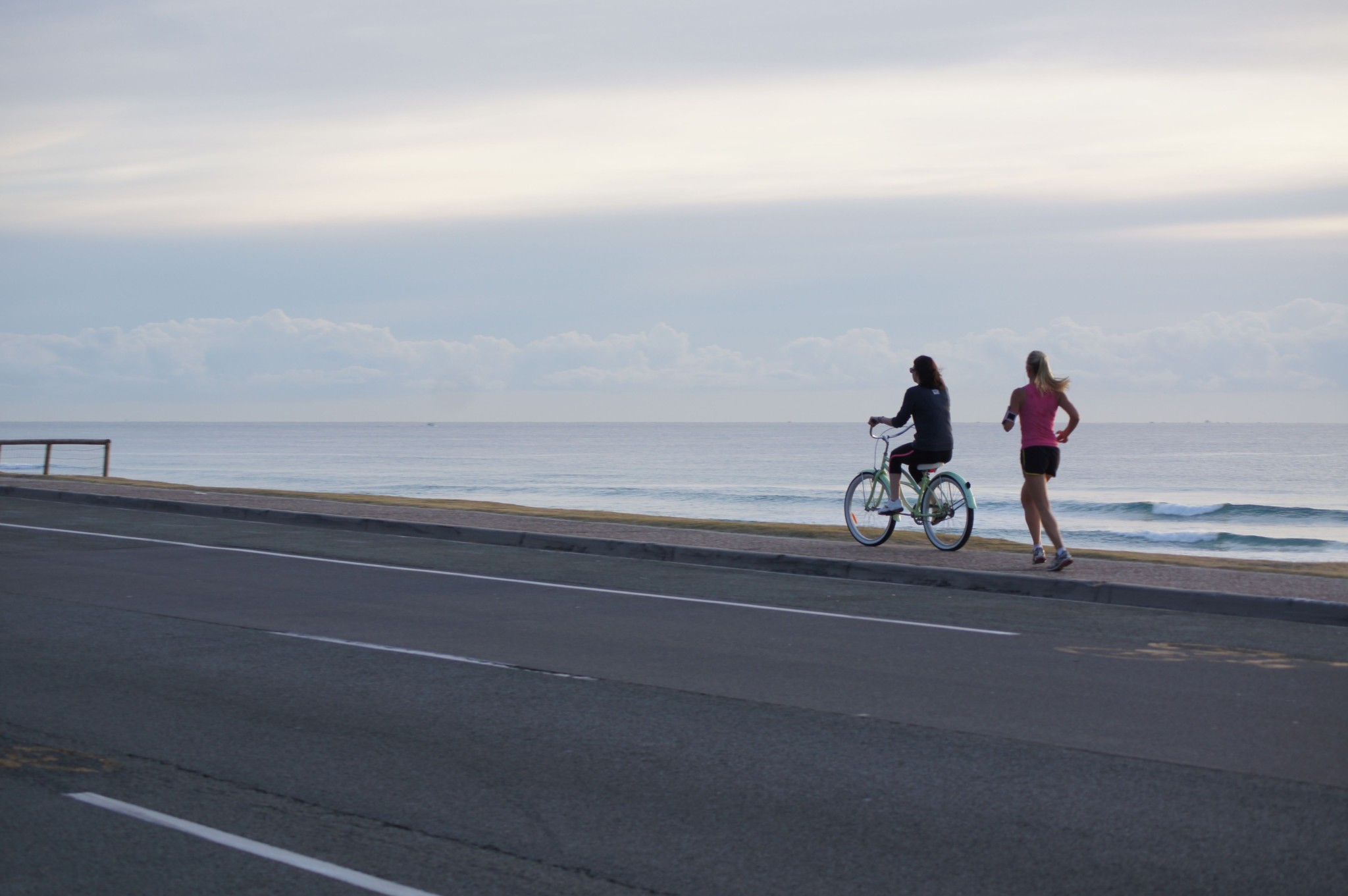 Discover all the really neat running things available to us here on the Gold Coast, Australia's 'Active Lifestyler's' Capital.